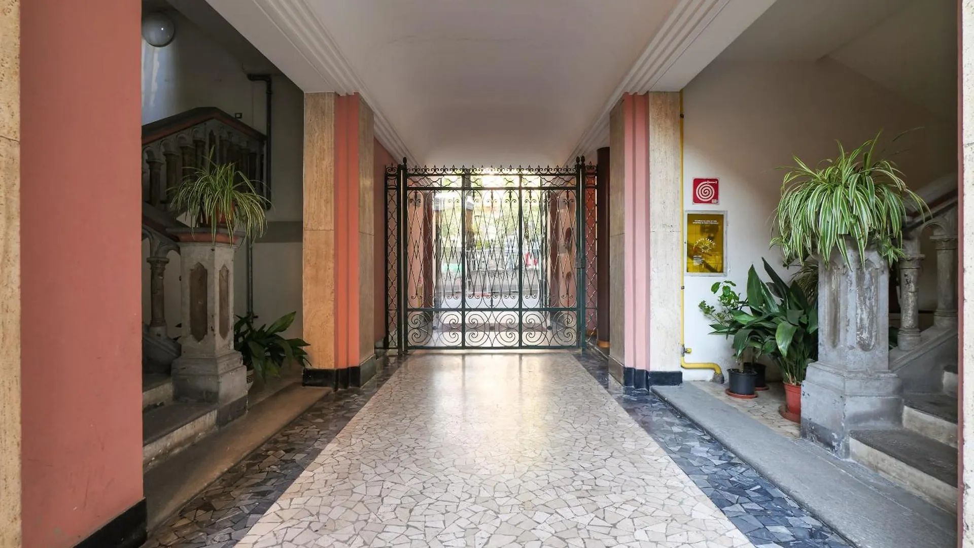 Apartamento Primopiano - Concordia Milán 0*,  Italia